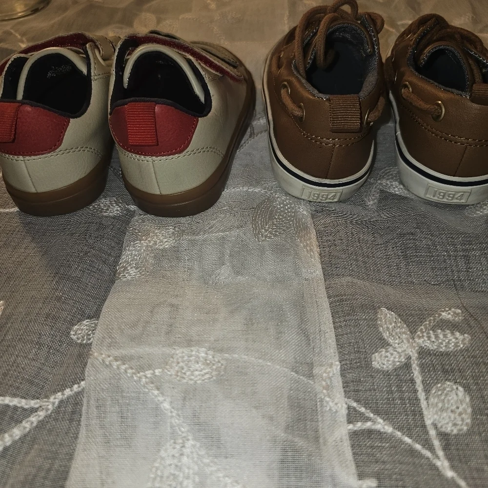 Old Navy, kids shoes size 7 - Picture 3 of 13